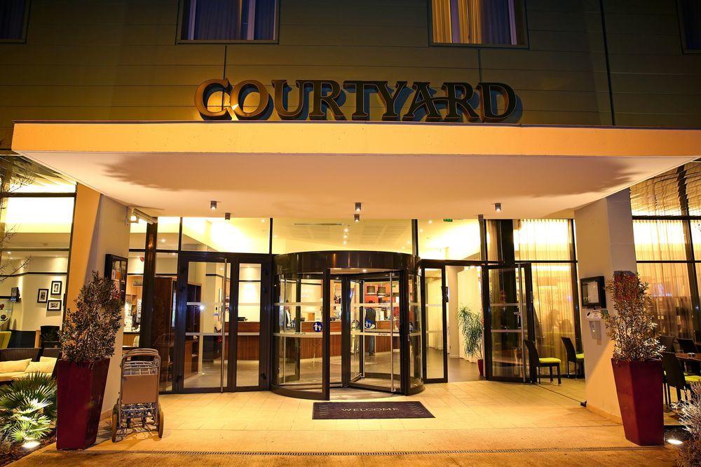 Courtyard By Marriott Toulouse Airport Hotel Exterior foto