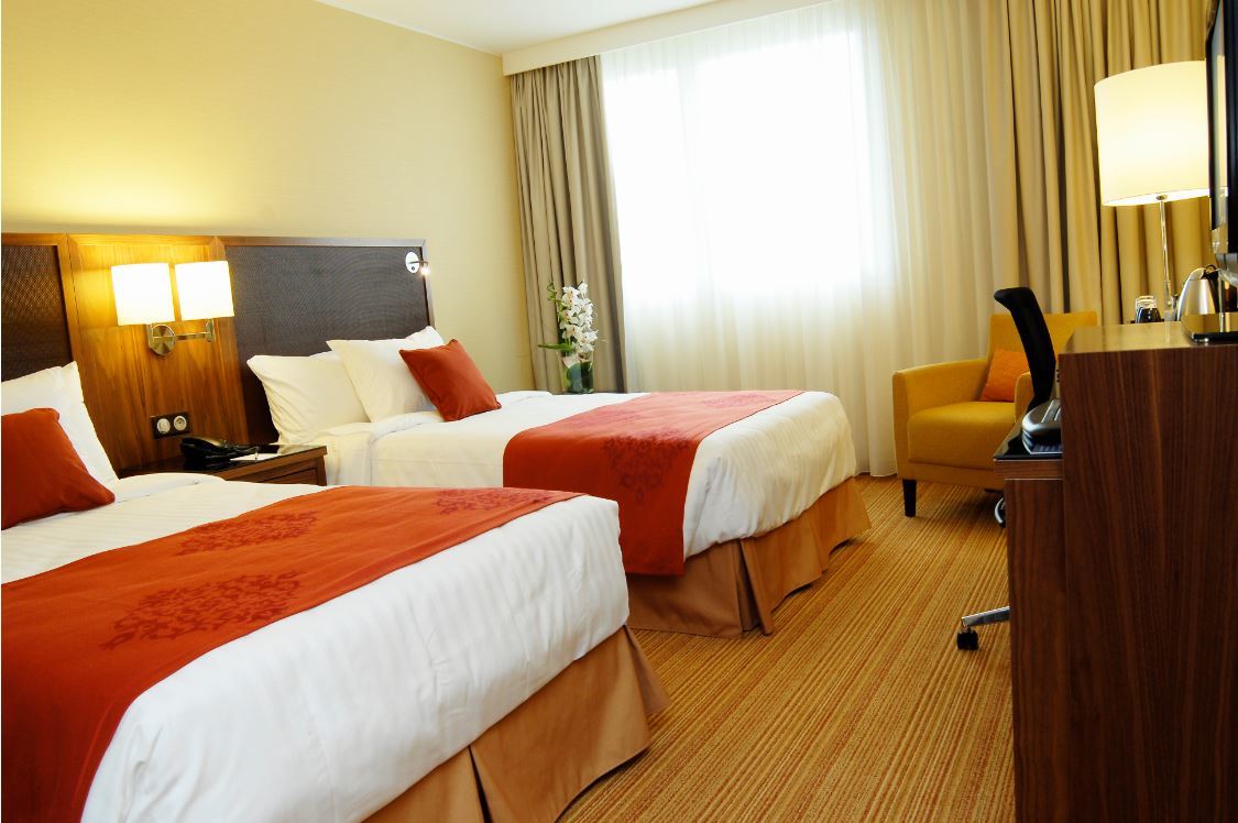 Courtyard By Marriott Toulouse Airport Hotel Quarto foto